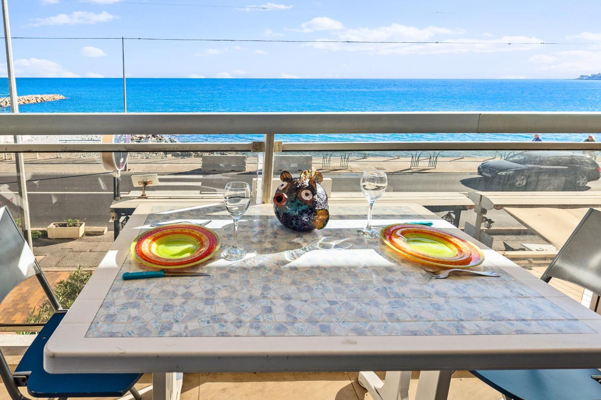 'Le Berkeley' Vue Mer, Centre, Parking Menton Exterior photo